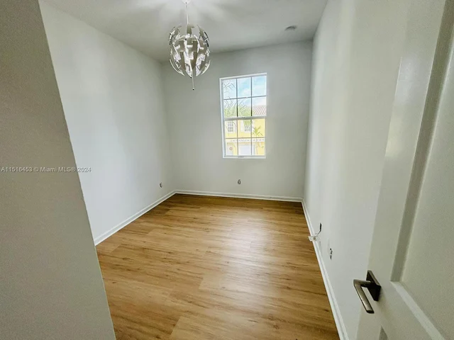 4030 NW 11th St, Lauderhill FL 33313