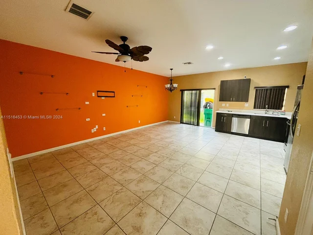 4030 NW 11th St, Lauderhill FL 33313