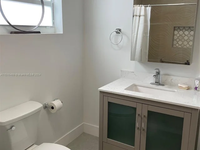 248 Carlisle Dr, Miami Springs FL 33166