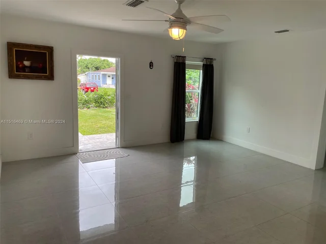 248 Carlisle Dr, Miami Springs FL 33166