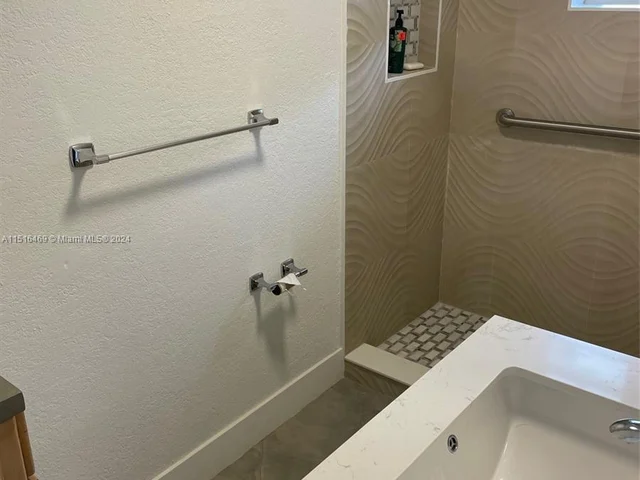 248 Carlisle Dr, Miami Springs FL 33166