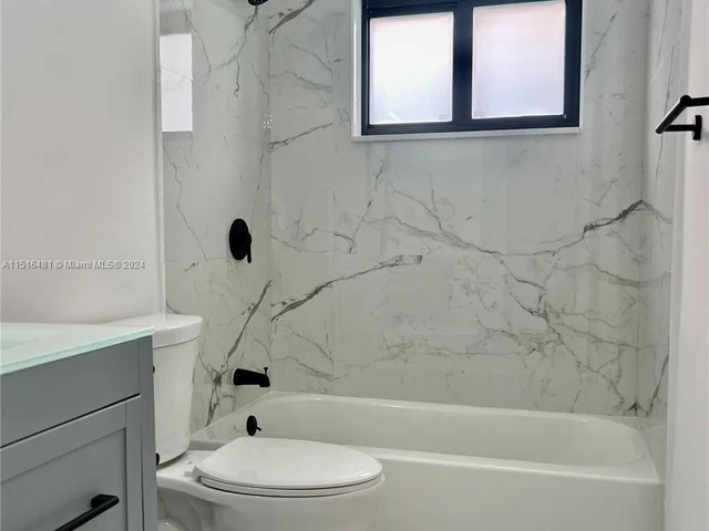 3530 NW 197th St, Miami Gardens FL 33056