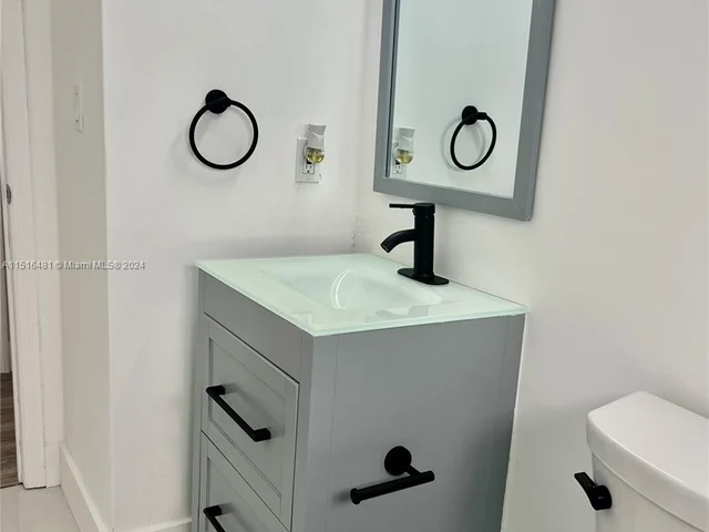 3530 NW 197th St, Miami Gardens FL 33056