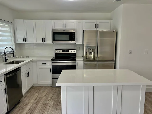 3530 NW 197th St, Miami Gardens FL 33056