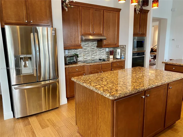 3172 NW 82nd Way, Cooper City FL 33024