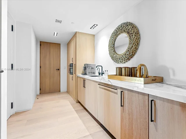 7954 Fisher Island Dr # 7954, Miami Beach FL 33109