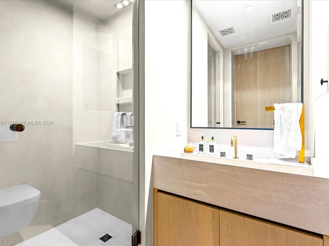 7954 Fisher Island Dr # 7954, Miami Beach FL 33109