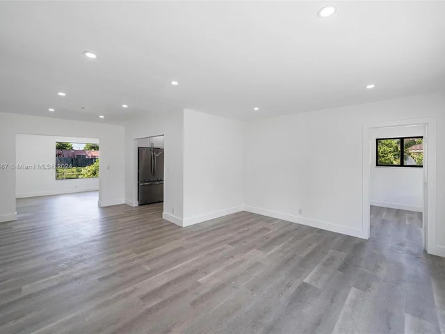 1521 NW 55th Ave, Lauderhill FL 33313