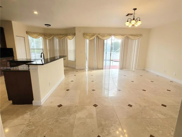 2231 SW 164th Ave, Miramar FL 33027