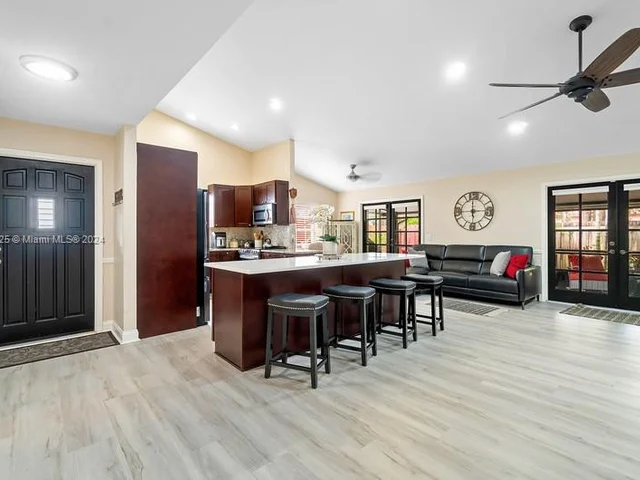 457 Goldenwood Way, Wellington FL 33414