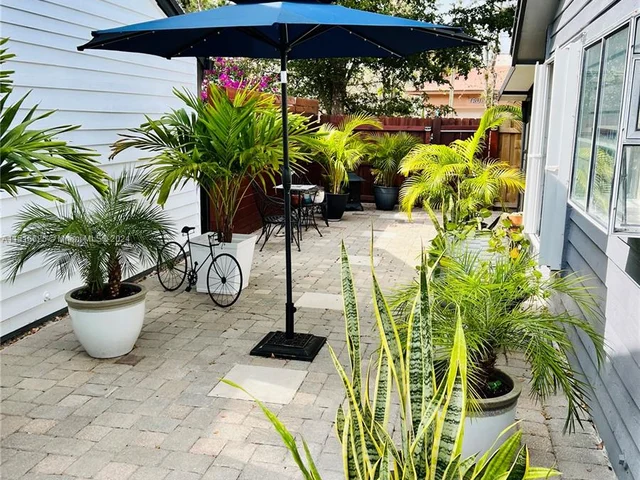 457 Goldenwood Way, Wellington FL 33414