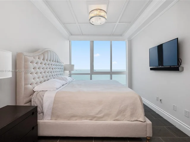 100 S Pointe Dr # 3205, Miami Beach FL 33139