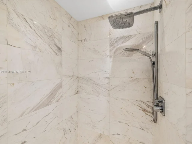 100 S Pointe Dr # 3205, Miami Beach FL 33139