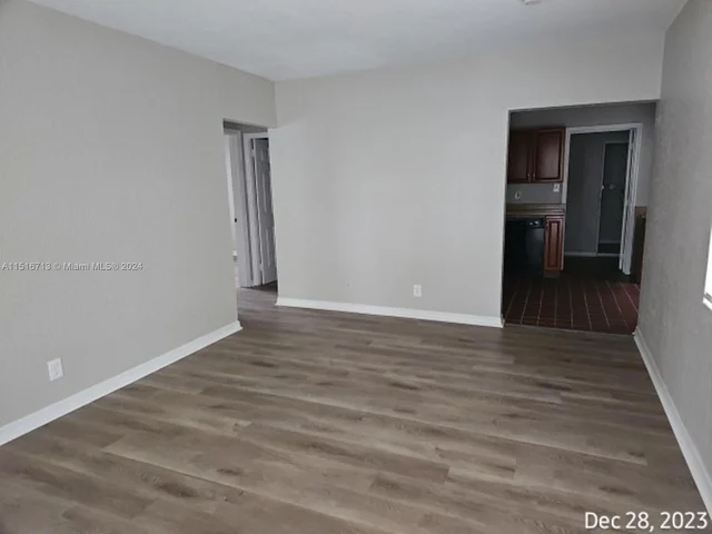 512 47th St, West Palm Beach FL 33407