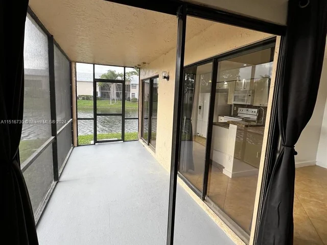 1160 WASHINGTON CR # 1160B, Homestead FL 33034