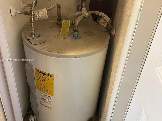 223 SW 3rd Ct # C, Deerfield Beach FL 33441