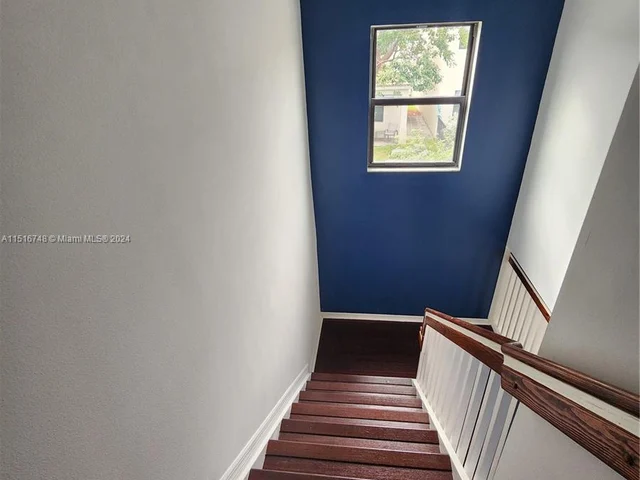 850 NE 193rd Ter # 850, Miami FL 33179