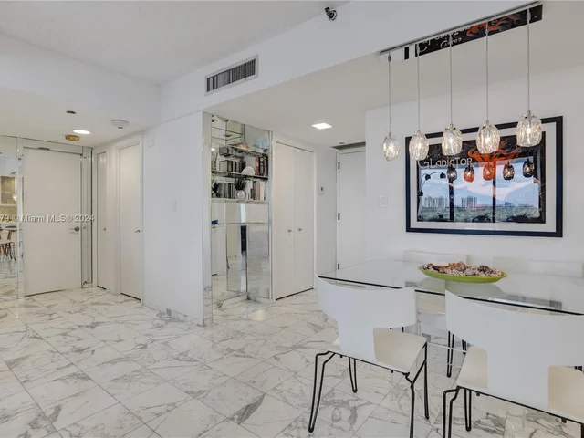 19707 Turnberry Way # 16C, Aventura FL 33180