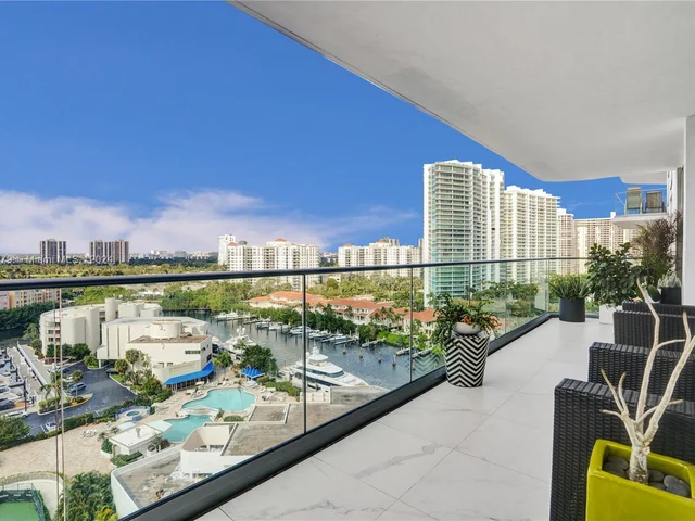 19707 Turnberry Way # 16C, Aventura FL 33180