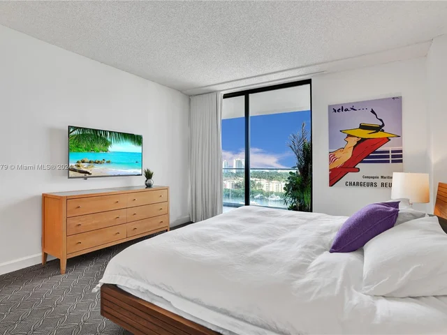 19707 Turnberry Way # 16C, Aventura FL 33180