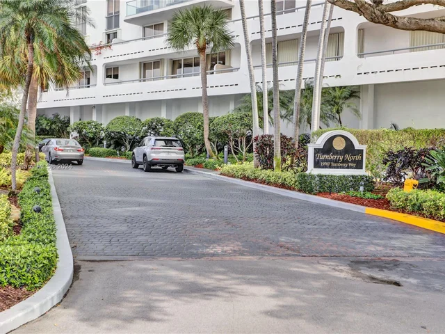 19707 Turnberry Way # 16C, Aventura FL 33180
