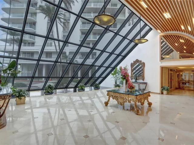 19707 Turnberry Way # 16C, Aventura FL 33180