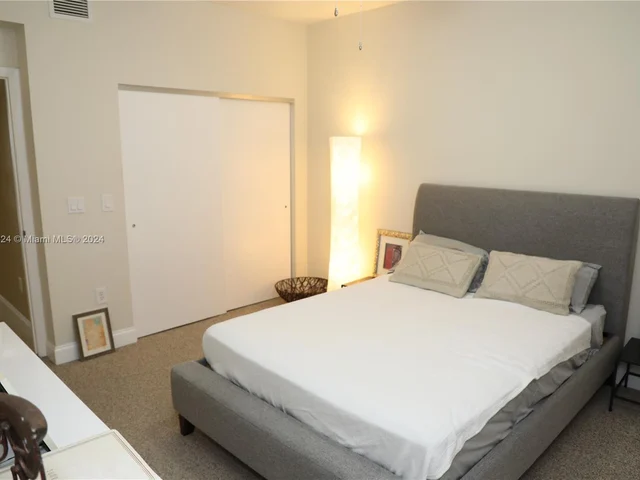 3330 NE 190th St # 1312, Aventura FL 33180