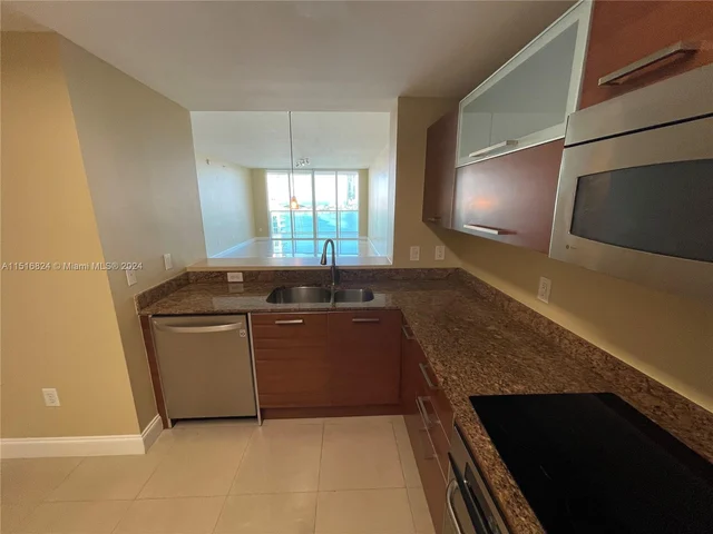 3330 NE 190th St # 1312, Aventura FL 33180