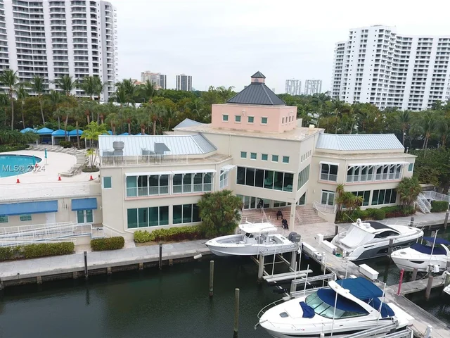 3330 NE 190th St # 1312, Aventura FL 33180