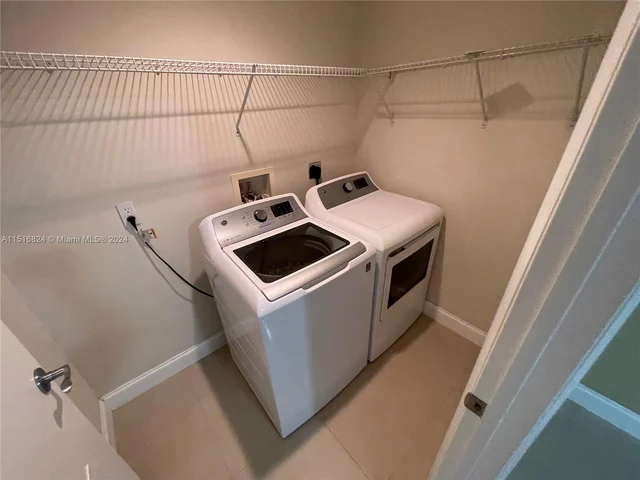 3330 NE 190th St # 1312, Aventura FL 33180