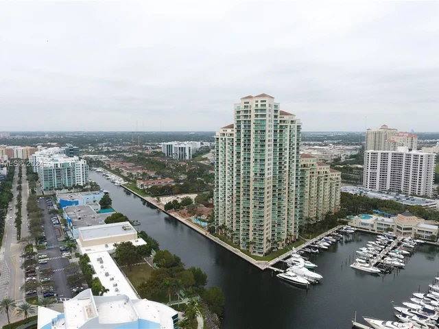 3330 NE 190th St # 1312, Aventura FL 33180