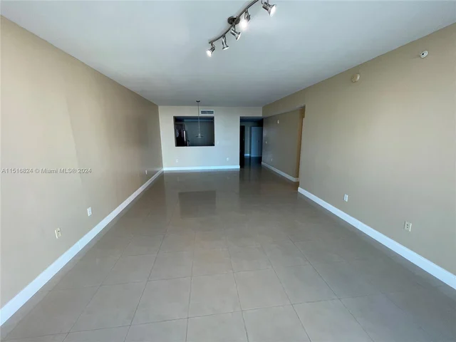 3330 NE 190th St # 1312, Aventura FL 33180