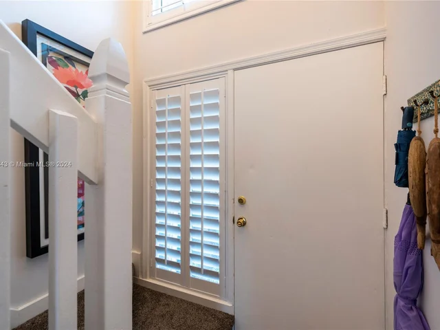 2004 Riverside Pl # 5, Wilton Manors FL 33305