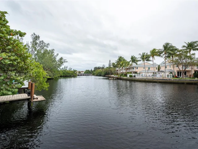 2004 Riverside Pl # 5, Wilton Manors FL 33305