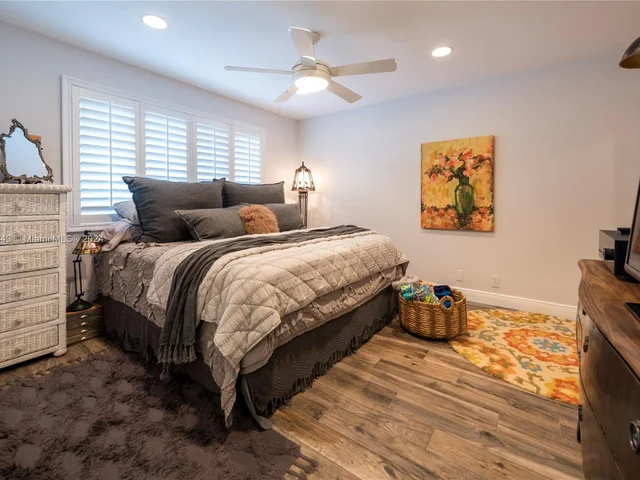 2004 Riverside Pl # 5, Wilton Manors FL 33305