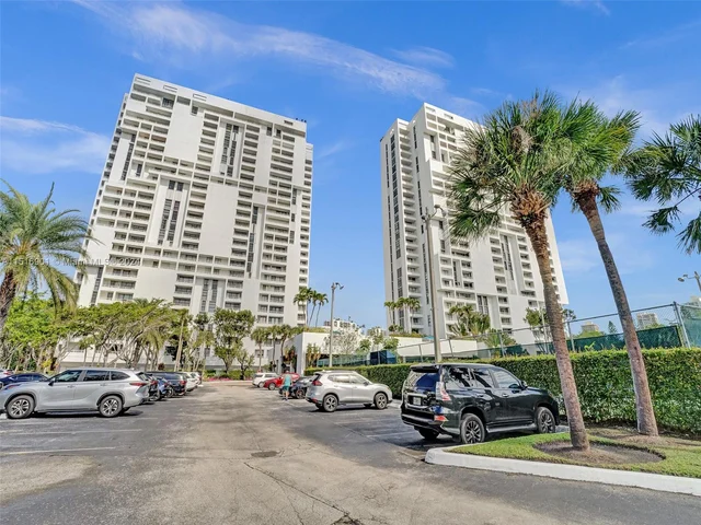 20225 NE 34th Ct # 2017, Aventura FL 33180