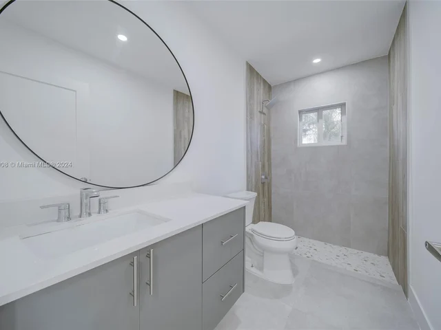 2020 Alamanda Dr # 2020, North Miami FL 33181