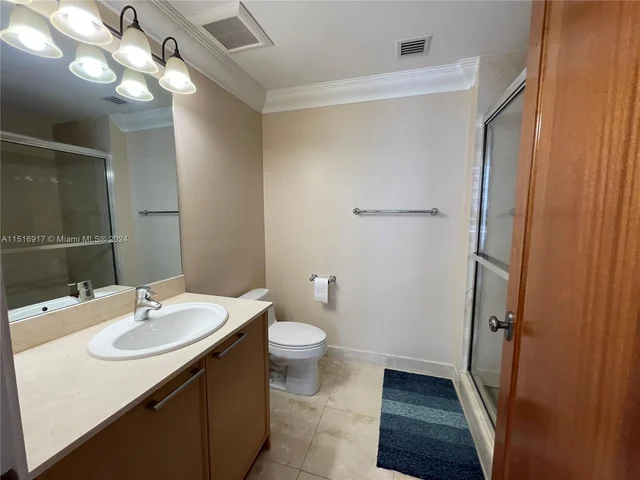 16275 Collins Ave # 1002, Sunny Isles Beach FL 33160