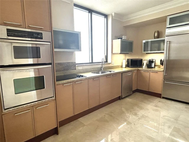 16275 Collins Ave # 1002, Sunny Isles Beach FL 33160