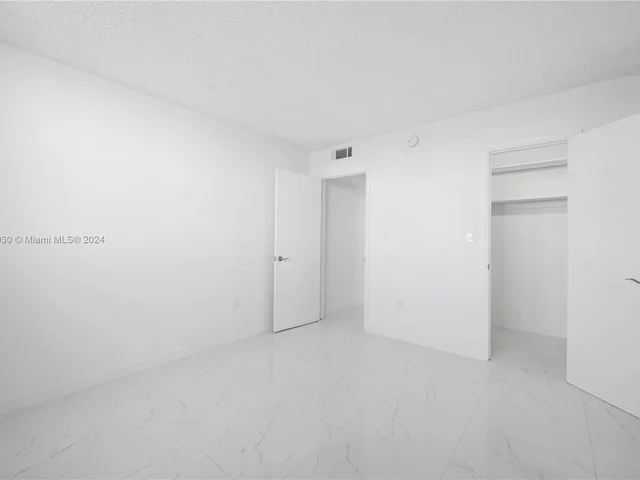 2999 Point East Dr # C514, Aventura FL 33160