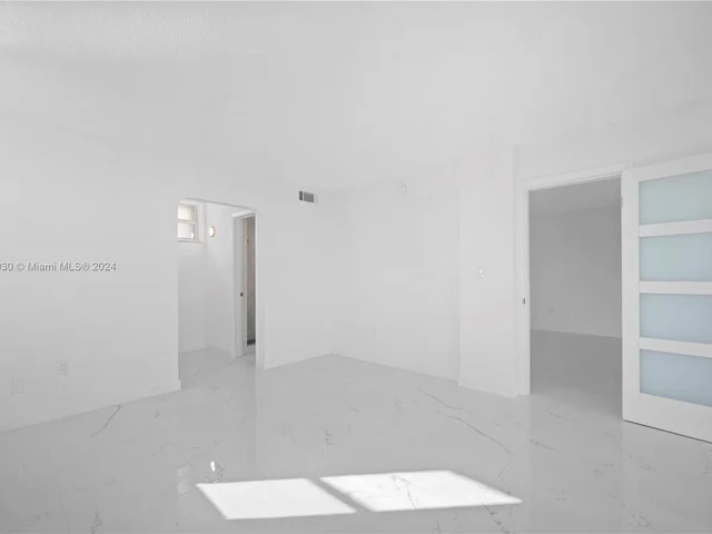 2999 Point East Dr # C514, Aventura FL 33160