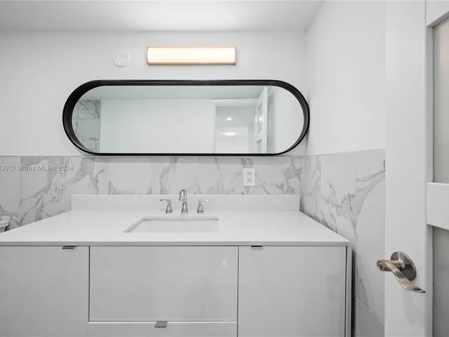 2999 Point East Dr # C514, Aventura FL 33160