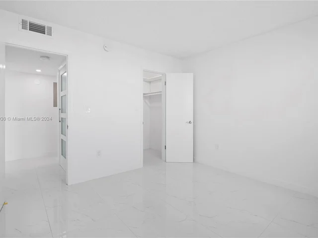 2999 Point East Dr # C514, Aventura FL 33160