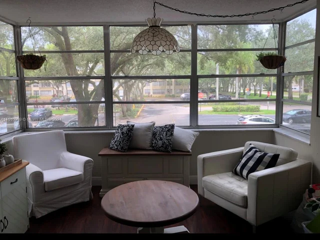 6500 Cypress Rd # 211, Plantation FL 33317