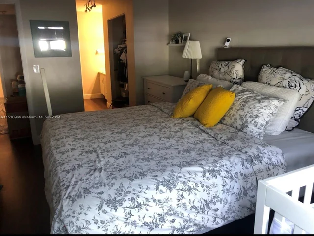 6500 Cypress Rd # 211, Plantation FL 33317