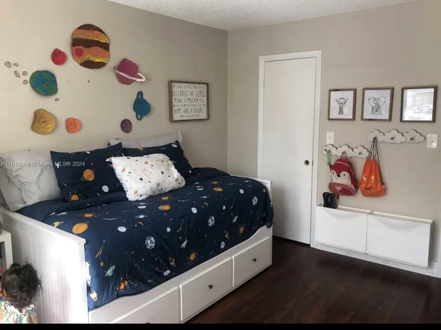 6500 Cypress Rd # 211, Plantation FL 33317