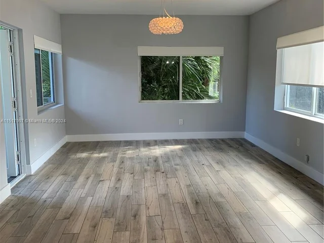 942 Lenox Ave # 19, Miami Beach FL 33139