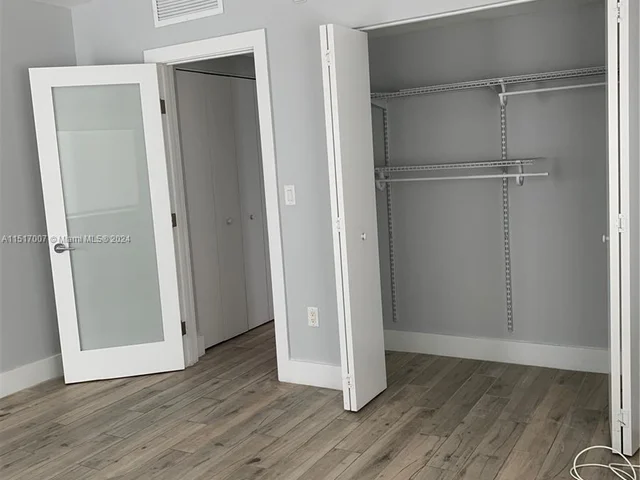 942 Lenox Ave # 19, Miami Beach FL 33139