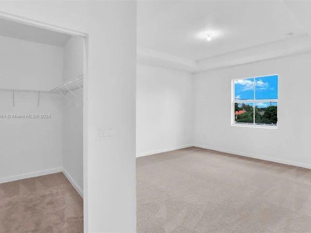 2411 NW 131 CIR, Miami FL 33167