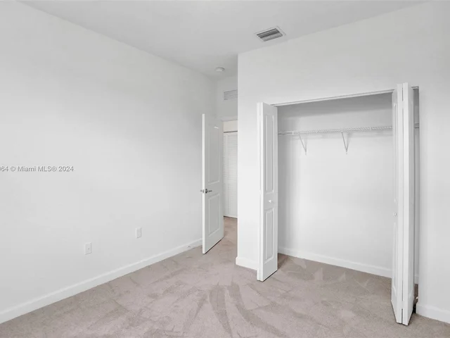 2411 NW 131 CIR, Miami FL 33167